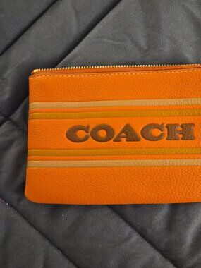 COACH WRISTLET BRASS CANYON
